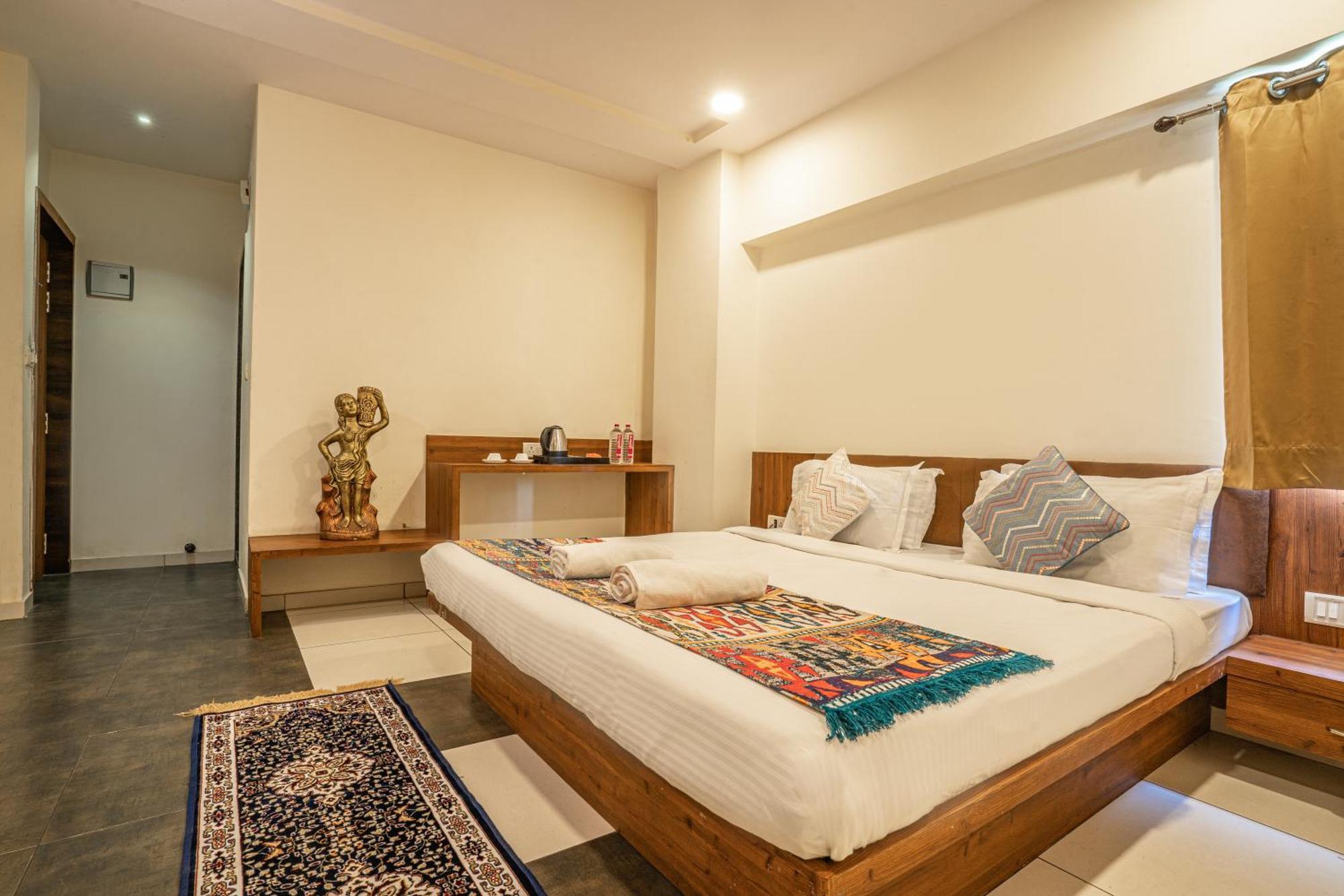 Hotel Naman Udaipur Eksteriør billede