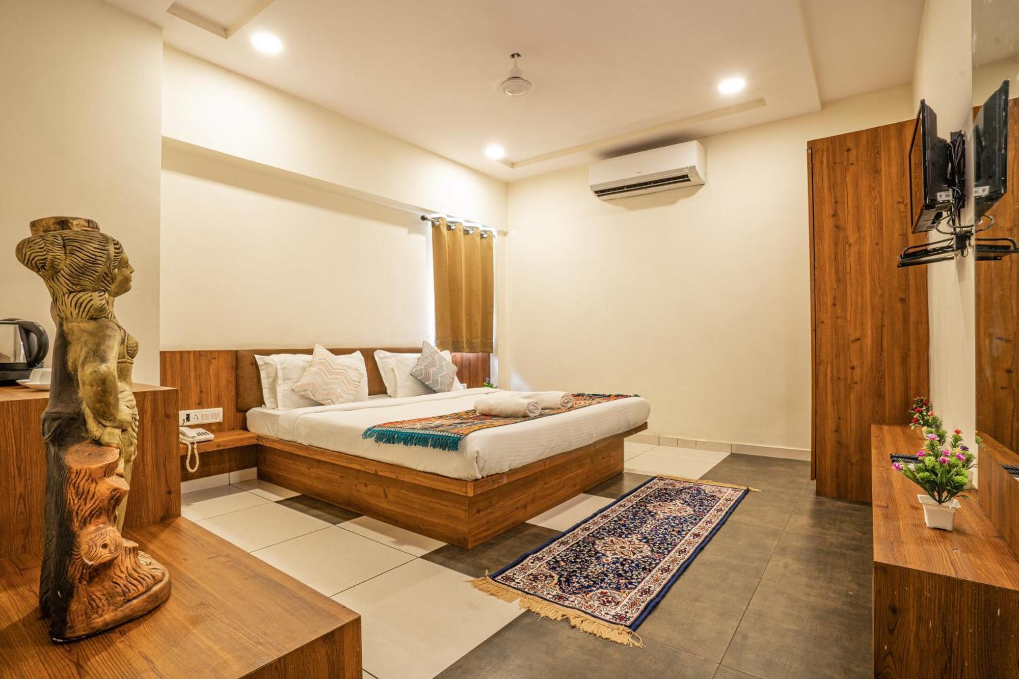 Hotel Naman Udaipur Eksteriør billede
