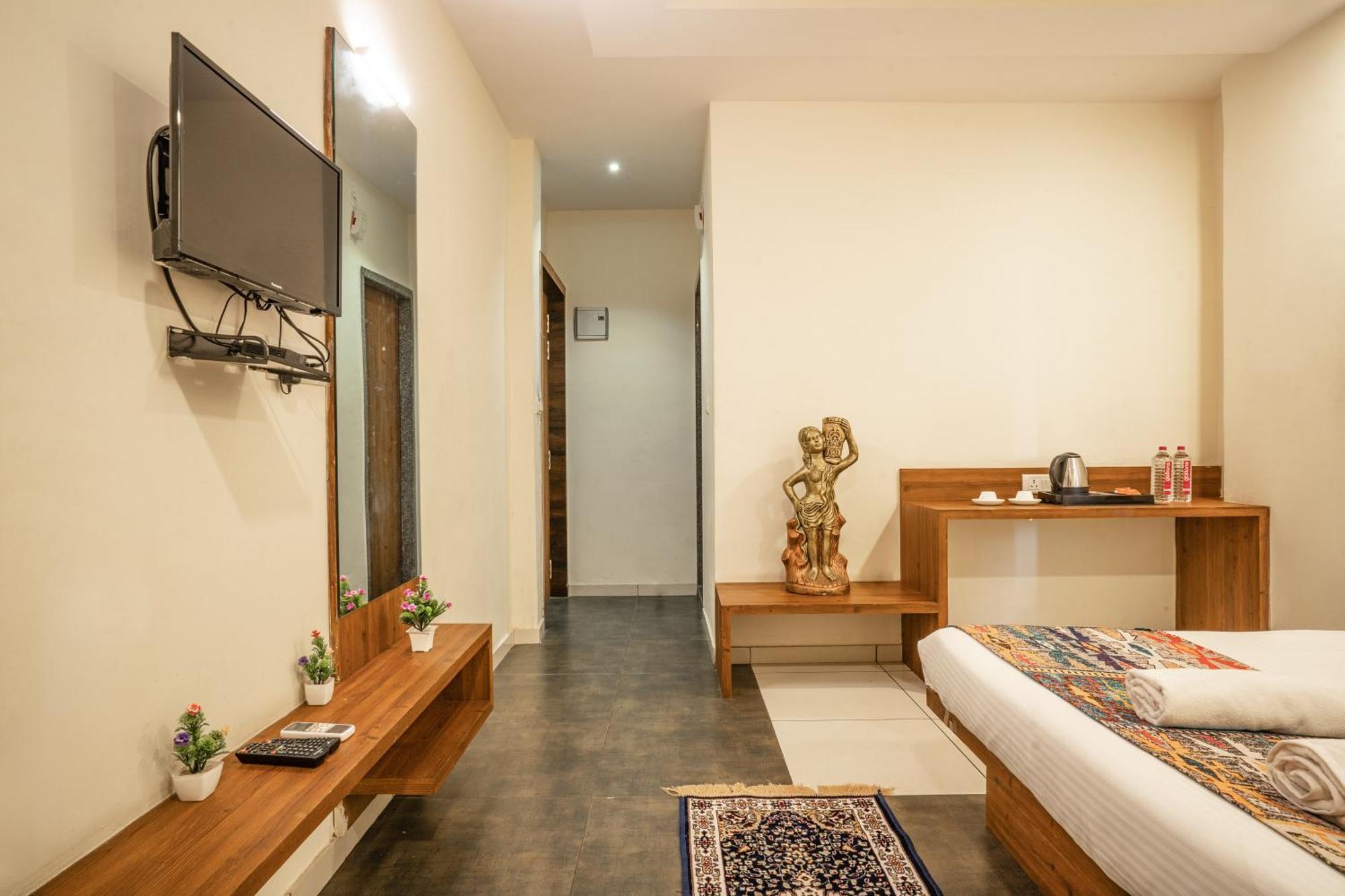Hotel Naman Udaipur Eksteriør billede
