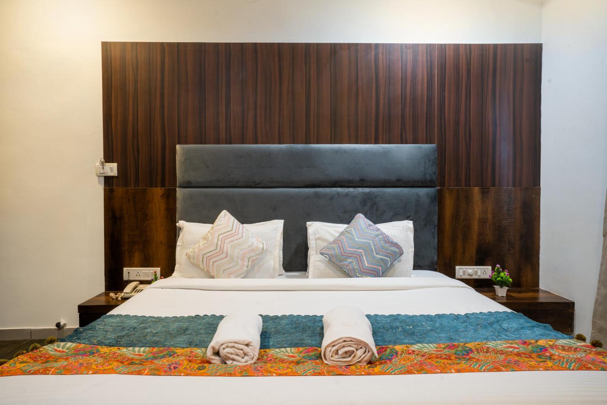 Hotel Naman Udaipur Eksteriør billede